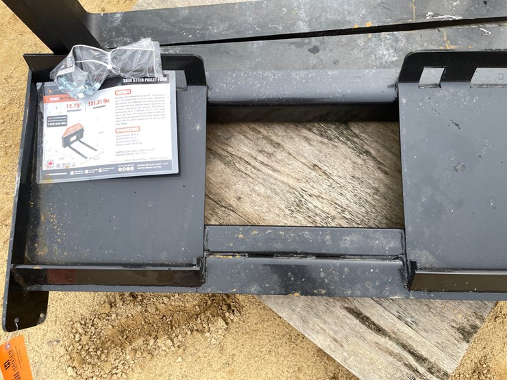 #2007-•-new-wolverine-skid-steer-pallet-fork-frame-with-forks-image-12