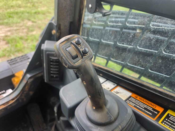 2020-deere-333g-image-20