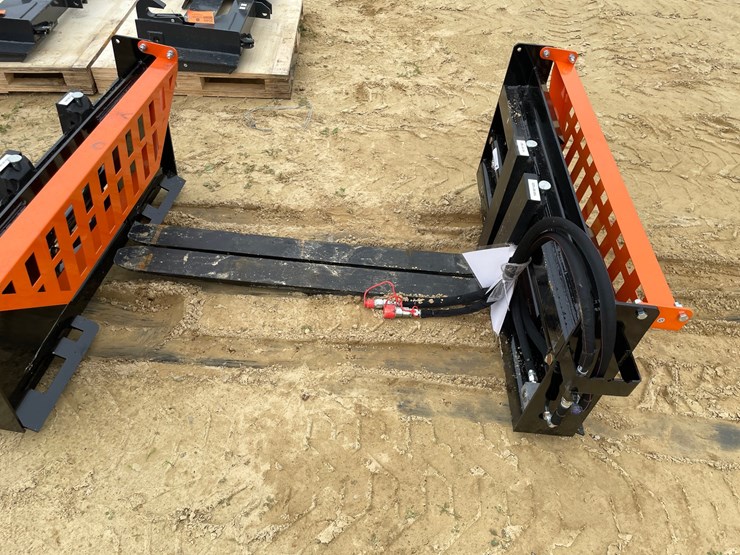 #2013-•-new-wolverine-hydraulic-adjustable-pallet-fork-image-8
