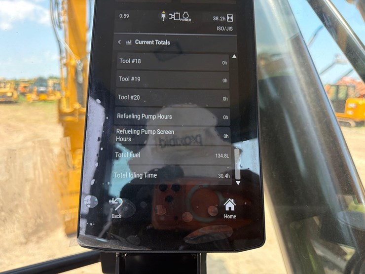 caterpillar-320-image-35