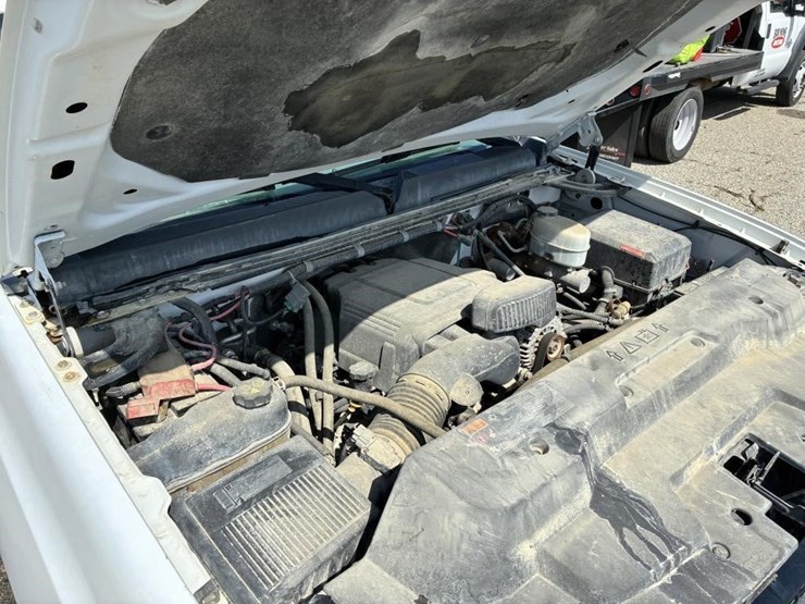 2012-gmc-3500hd-image-11