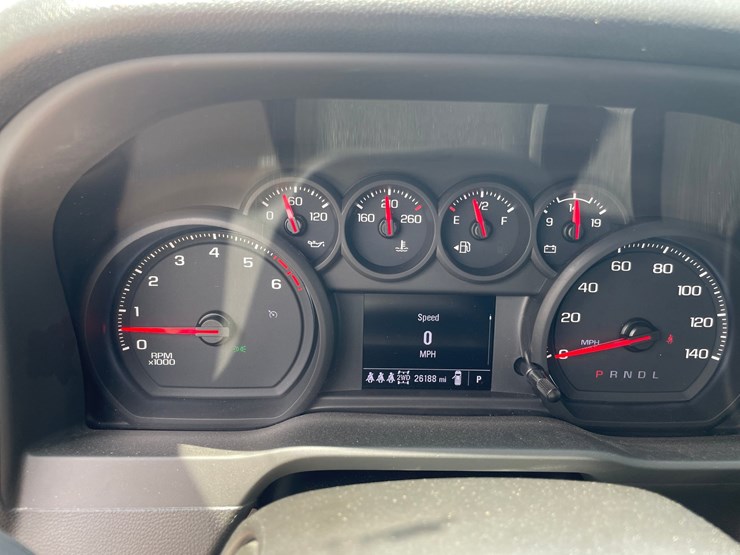 2025-chevrolet-2500-image-45