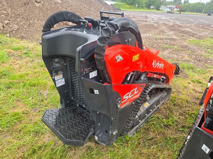 2026-kubota-scl1000-image-4