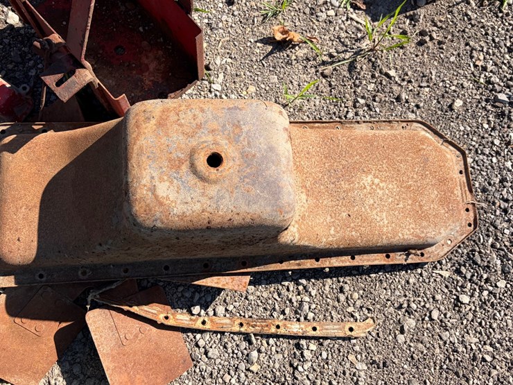 #8353-•-international-tractor-parts-image-7