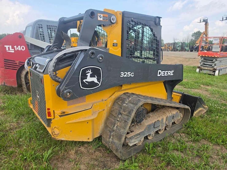 2022-deere-325g-image-5