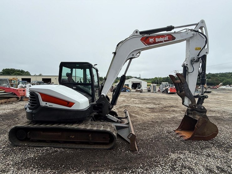 2022-bobcat-e88-image-5