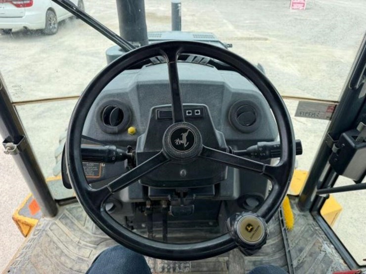 2018-deere-310sl-image-15