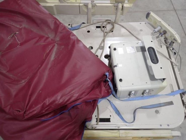 hill-rom-century-medical-bed-image-21