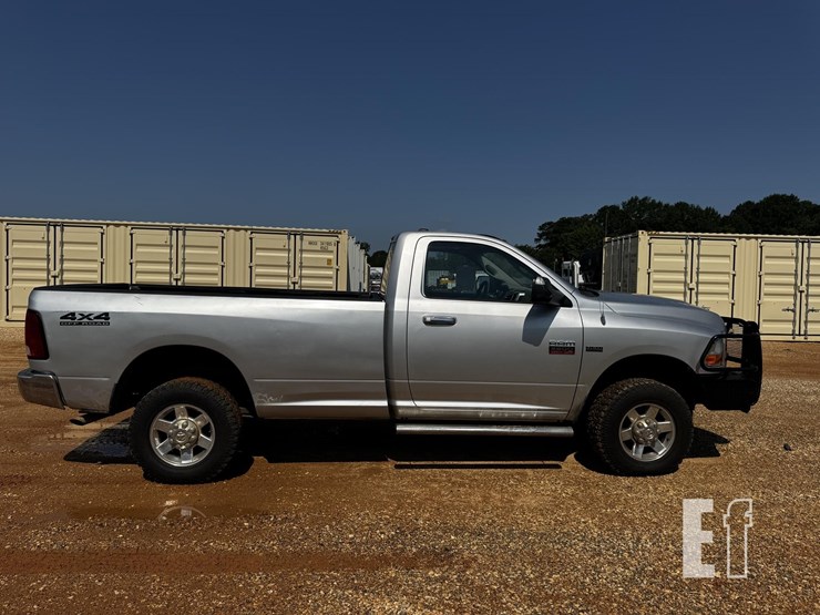 2012-ram-2500-slt-image-6