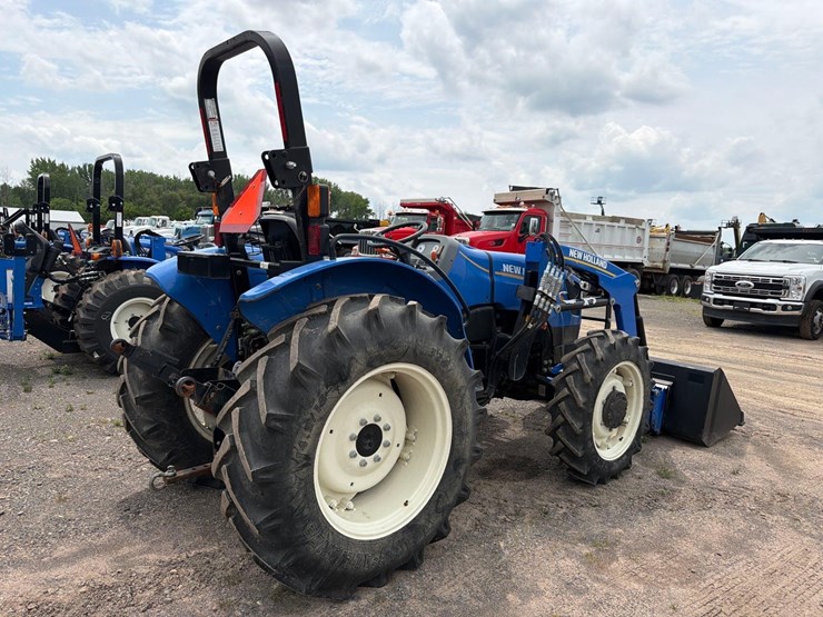 2016-new-holland-workmaster-60-image-5