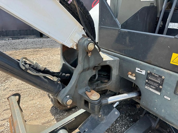 2023-bobcat-e35i-image-13