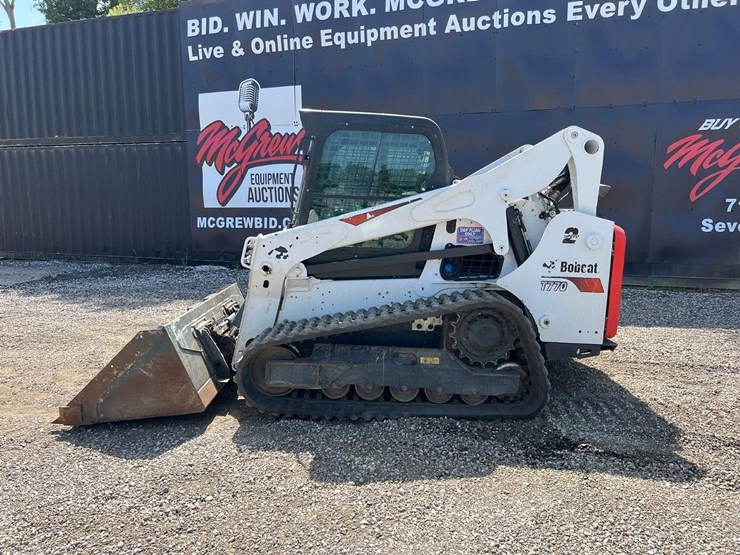 2023-bobcat-t770-image-3