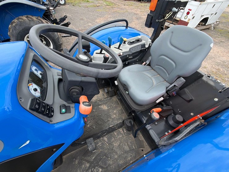 new-holland-workmaster-95-image-18