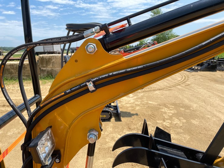 #123-•-new-atspower-rt15r-mini-excavator-image-24