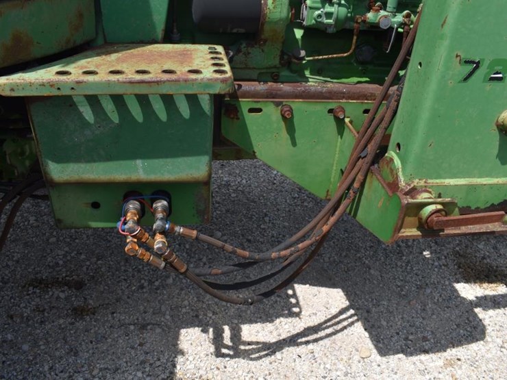 john-deere-4440-image-8