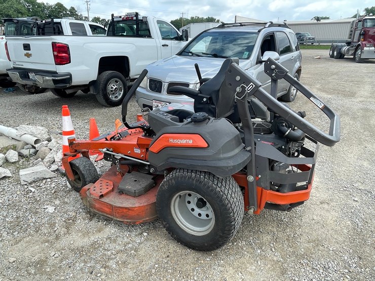 #4861-•-husqvarna-professional-z560x-zero-turn-lawn-mower-image-27