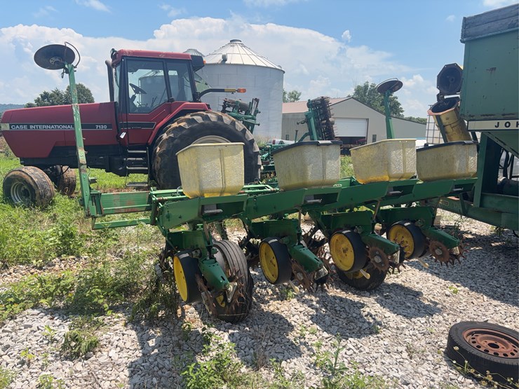 john-deere-7000-image-5