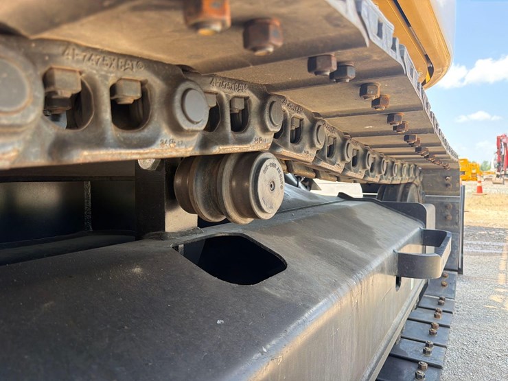 caterpillar-315-gc-image-17