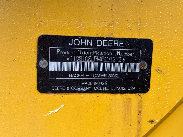 2021-john-deere-310-image-15