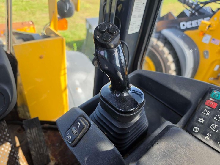 deere-624k-image-25