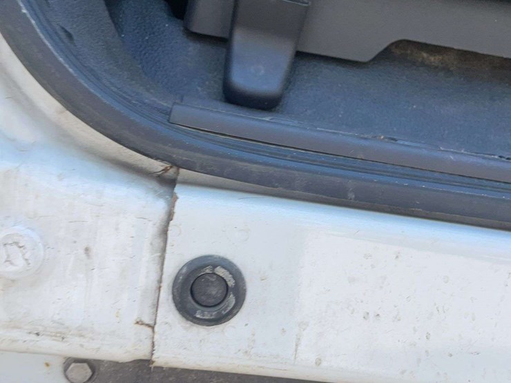 2011-ford-f350-image-43
