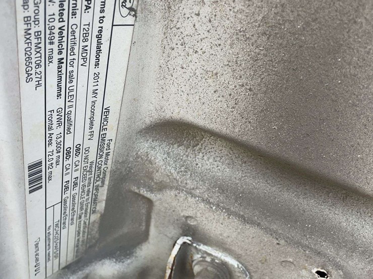 2011-ford-f350-image-16