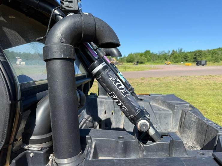 #1429-•-2015-polaris-rzr-4x4-utv-image-28