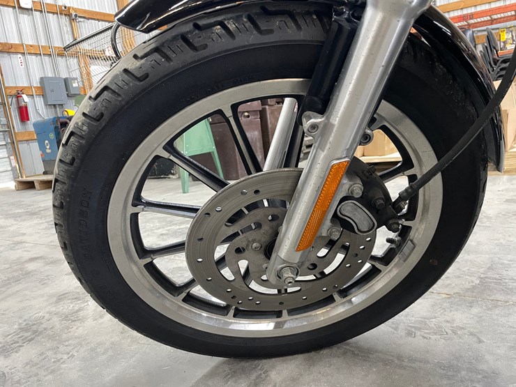 #300-•-2000-harley-davidson-883-sportster-(has-wi-title)-image-45