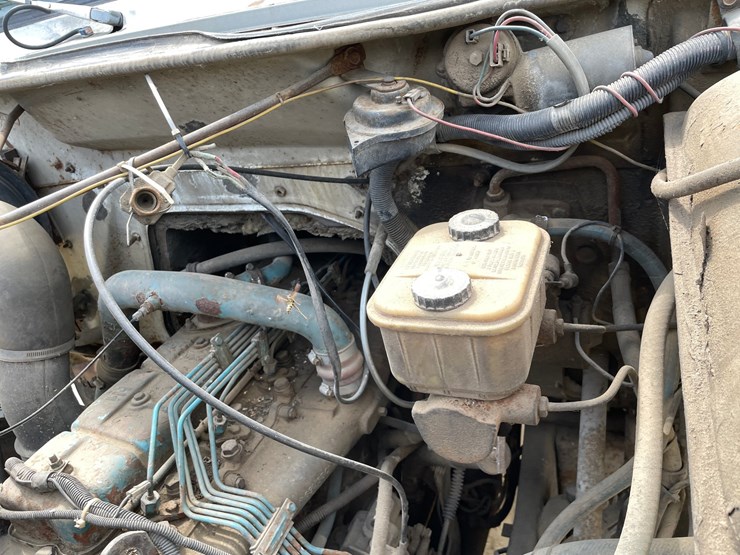 #204-•-1988-international-straight-truck-(has-wi-title)-image-108