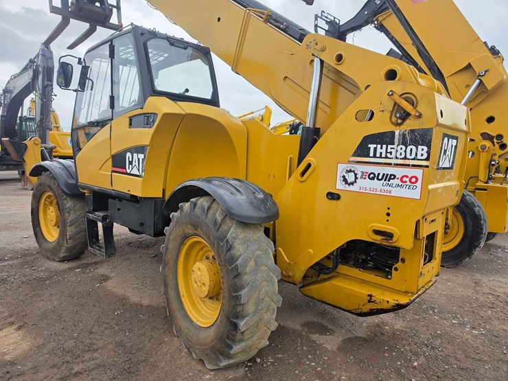 caterpillar-th580b-image-5