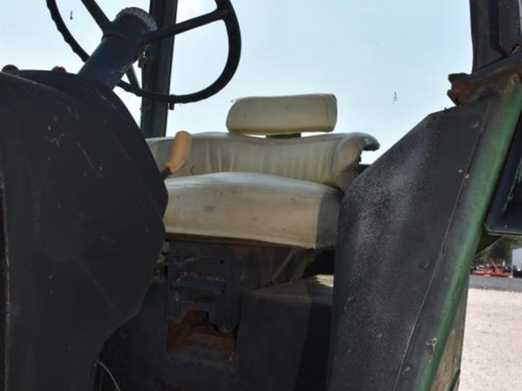 john-deere-4230-image-12