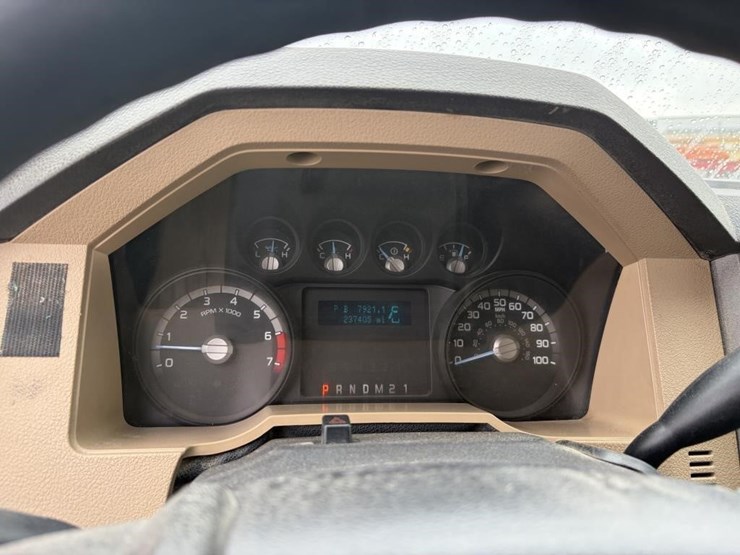 2011-ford-f350-image-17