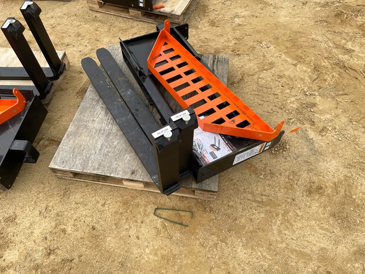 #2007-•-new-wolverine-skid-steer-pallet-fork-frame-with-forks-image-5