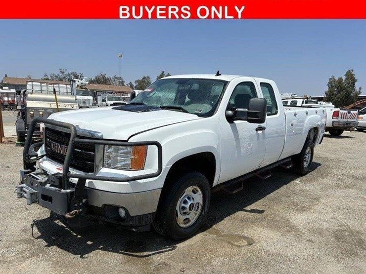 2012-gmc-sierra-2500-image-1