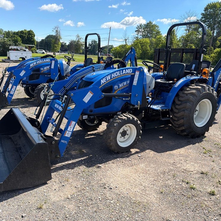 NEW HOLLAND WORKMASTER 35