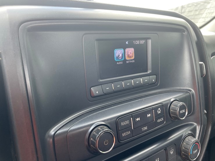 2017-chevrolet-2500-image-41
