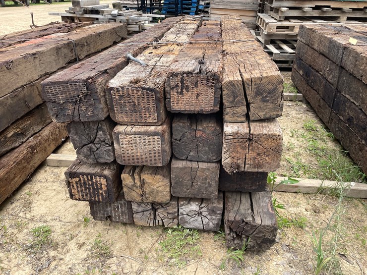 #3447-•-bundle-of-(16)-railroad-ties-image-5