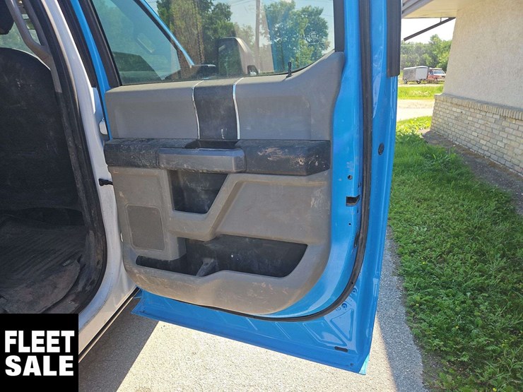 2020-ford-f250-image-28