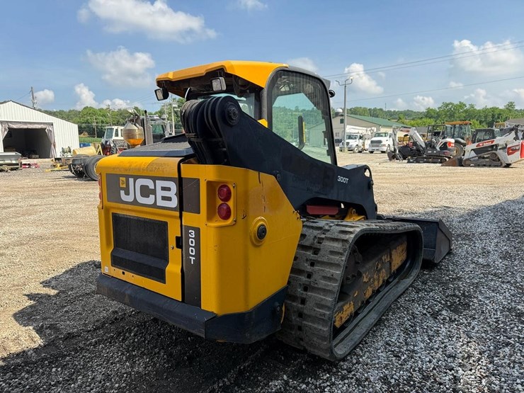 jcb-300t-image-4