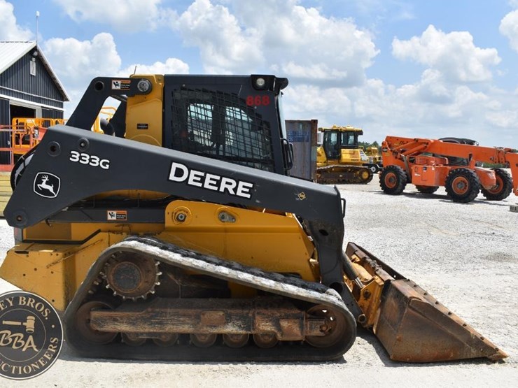 2017-deere-333g-image-6