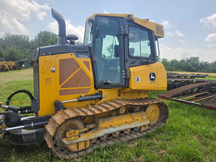 2019-deere-550-lt-image-2