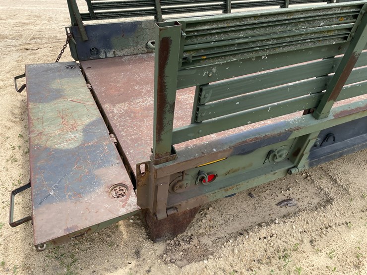 #3441-•-14'-l-army-cargo-bed-image-16