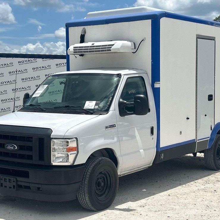 2023 FORD E350