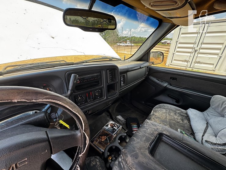 2003-gmc-2500sle-image-10