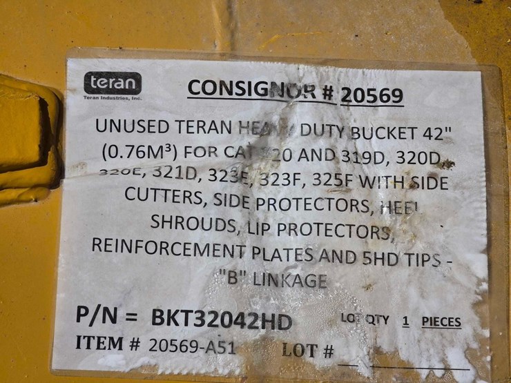 caterpillar-320-image-6