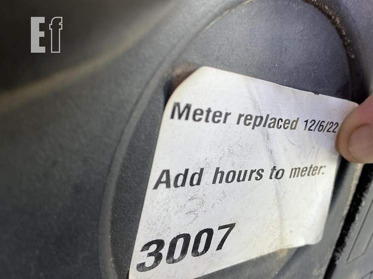 2016-caterpillar-tl642d-image-12