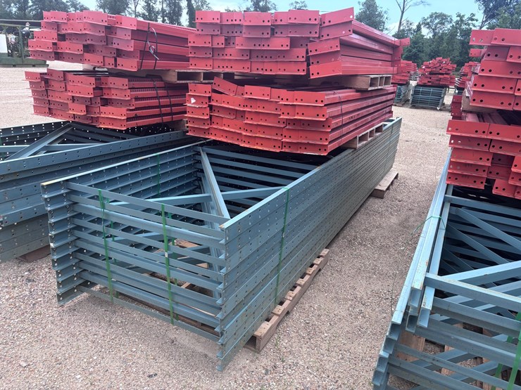 #40087-•-(1)-stack-bolt-on-upright-16ft-x-46in-bolt-on-beams-8ft-x-3-1/2in-pallet-racking-image-2