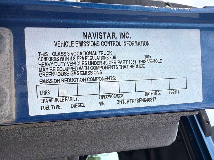 2015-caterpillar-ct660l-image-29