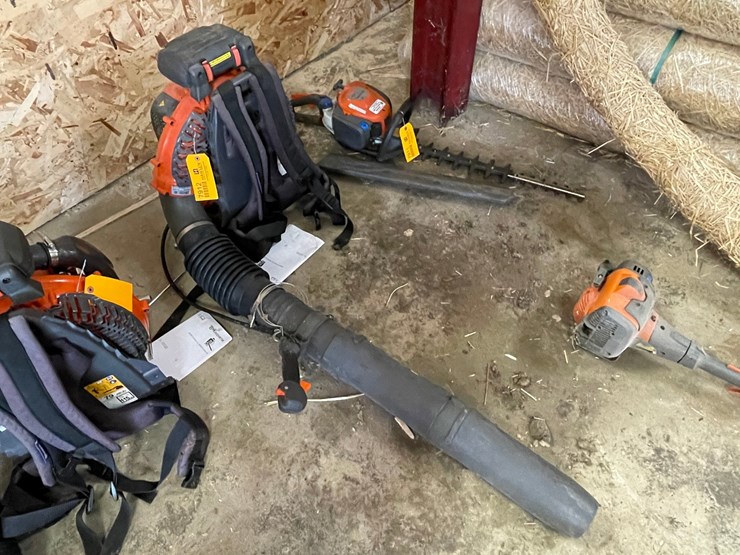#7912-•-husqvarna-580bts-mark-iii-backpack-blower-image-1