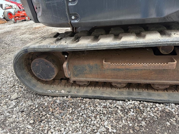 2022-bobcat-e88-image-12